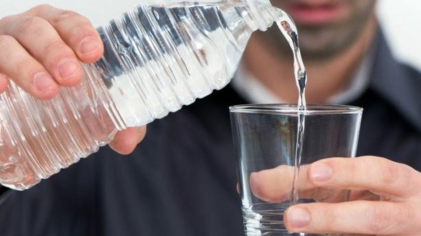 Santé : comment réussir à boire 1,5 l d’eau par jour ? Santé : comment réussir à boire 1,5 l d’eau par jour ?